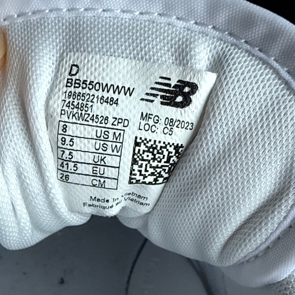 ✨Host pick✨New Balance 550 White Sneakers - Picture 6 of 7